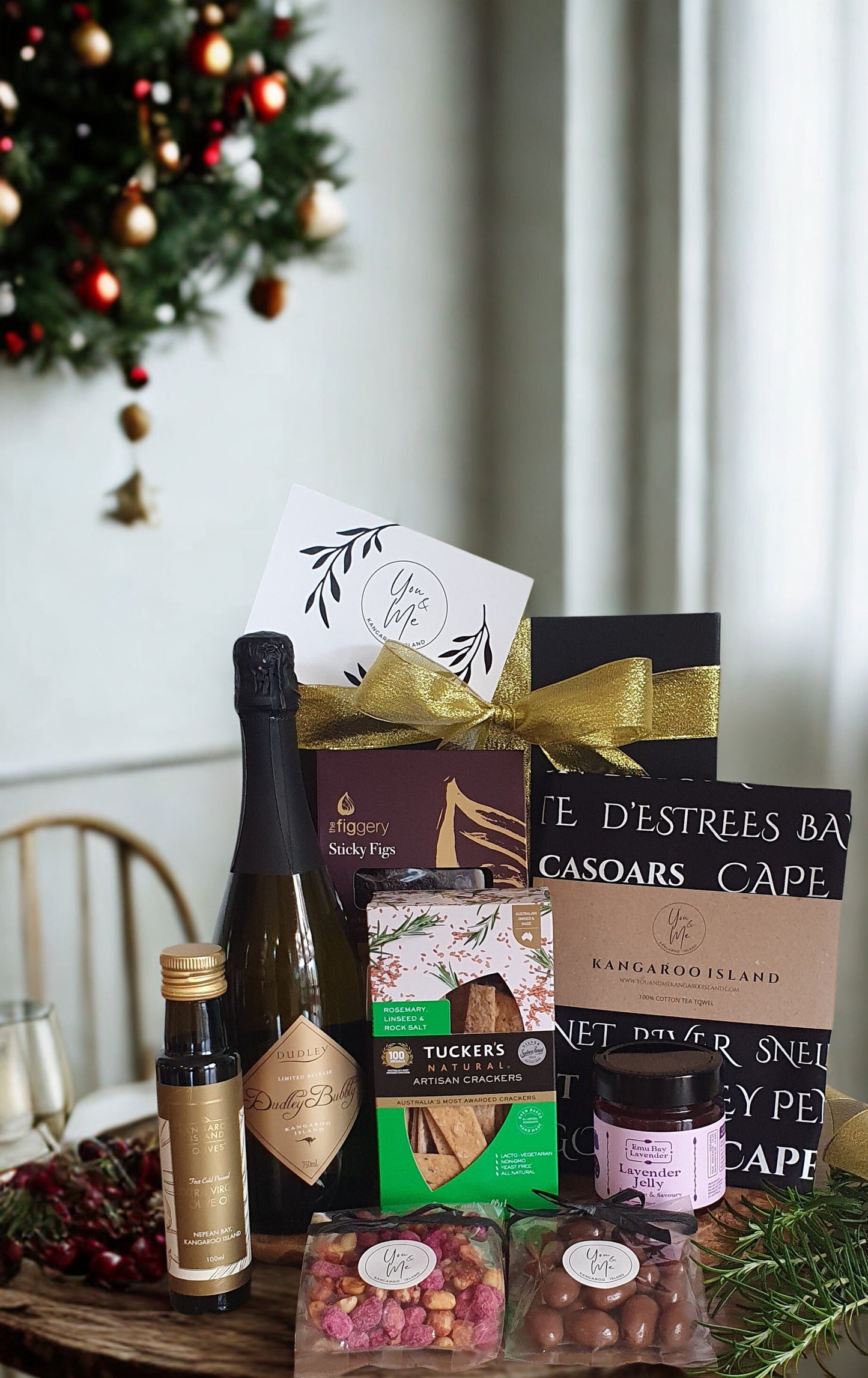 The Luxe Bubbles & Nibbles Box