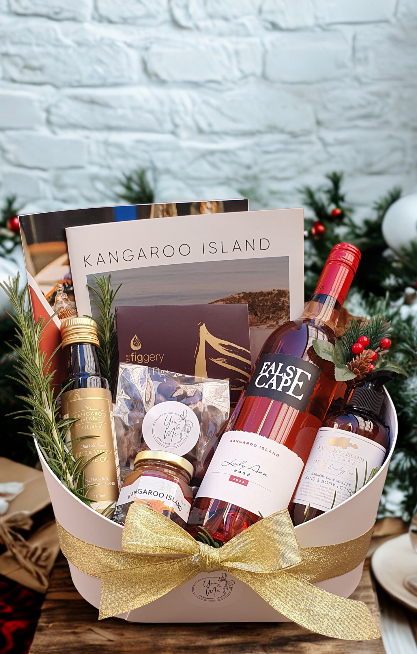 Island Embrace hamper