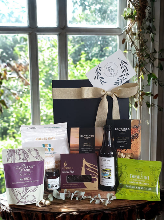 Island Harvest Sips & Snacks Hamper